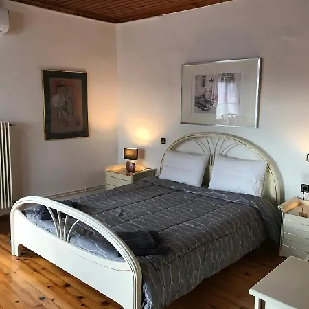 Sarakinas Kır Evi