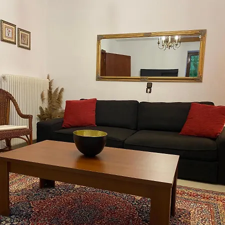 Sarakinas Country house *